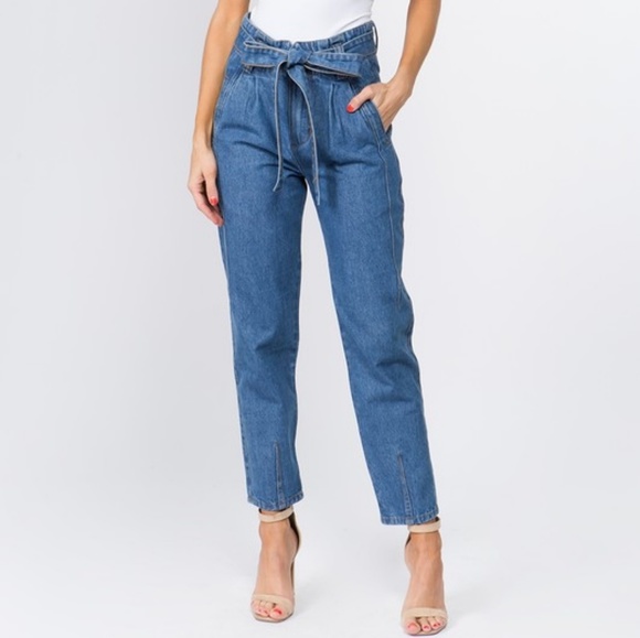 Super High Waisted Mom Paper Bag Jeans MEDIUM WASH - Picture 2 of 5